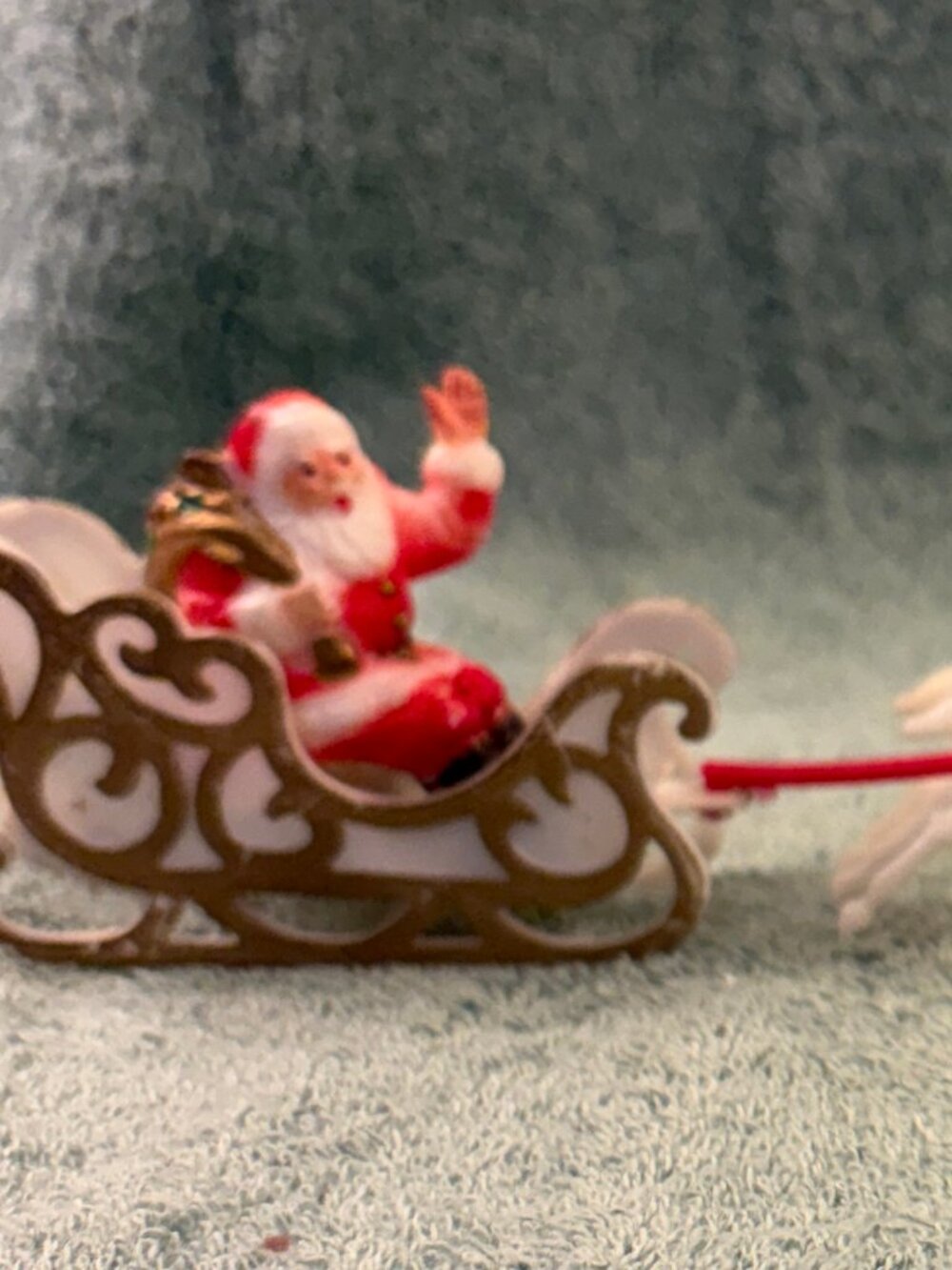 Vintage Hard Plastic Santa Sleigh 6 Reindeer Table Display Cake Topper Retro 10"